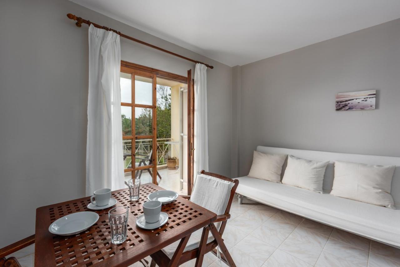 Albouro Seafront Apartments Katelios Exterior photo