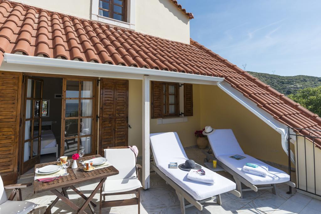 Albouro Seafront Apartments Katelios Room photo